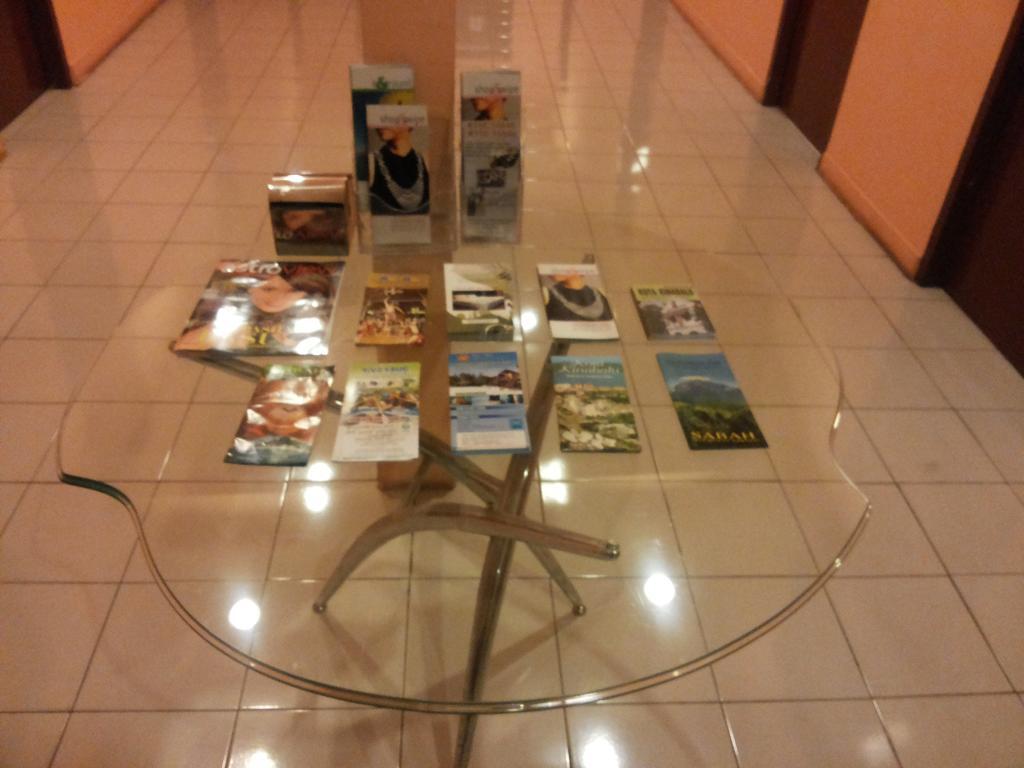 绿色景观汽车旅馆 Kampong Sembulan 外观 照片